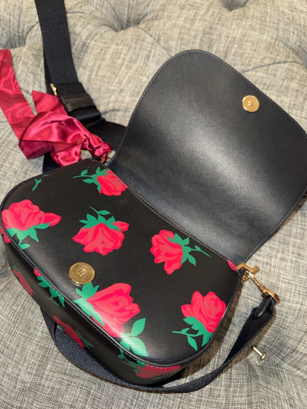 Kate Spade Bag Madison Rose Toss Printed Black Saddle Crossbody - Picture 10 of 17